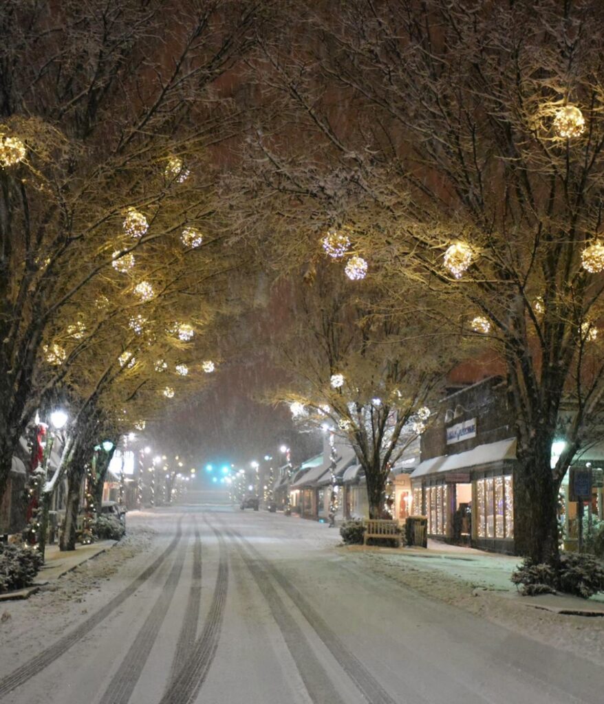 Oak Park Inn in Waynesville, NC Image from Facebook